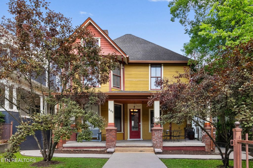808 N 4th Ave, Knoxville