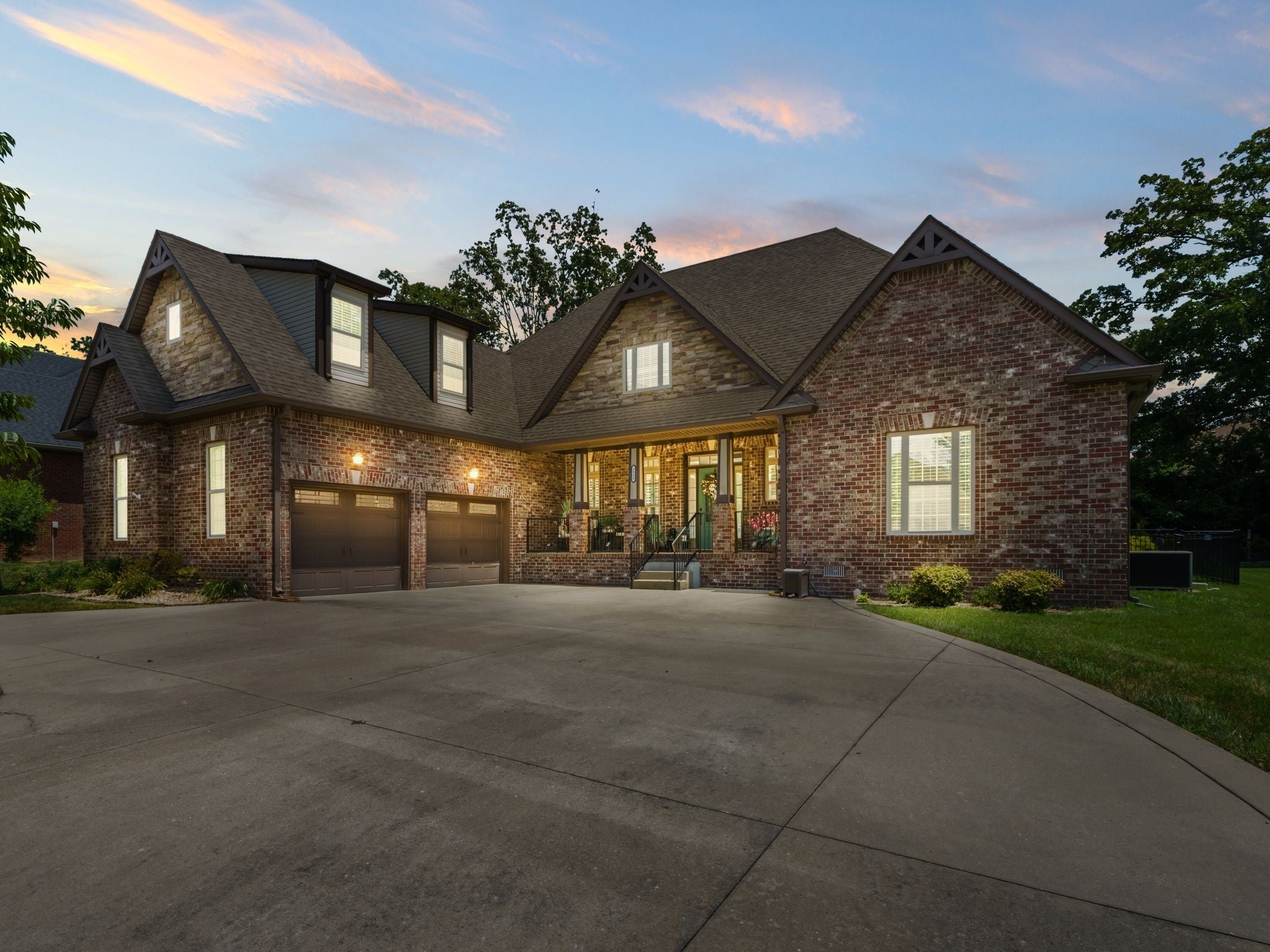 Photo of Listing #2926643
