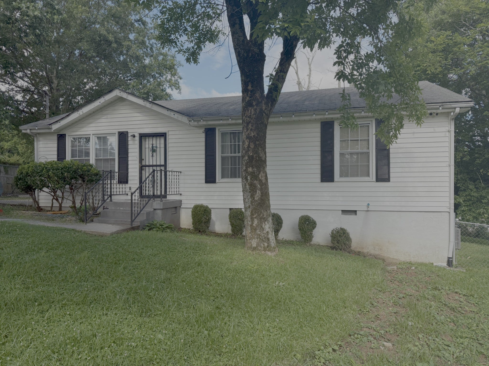 Photo of Listing #2927265