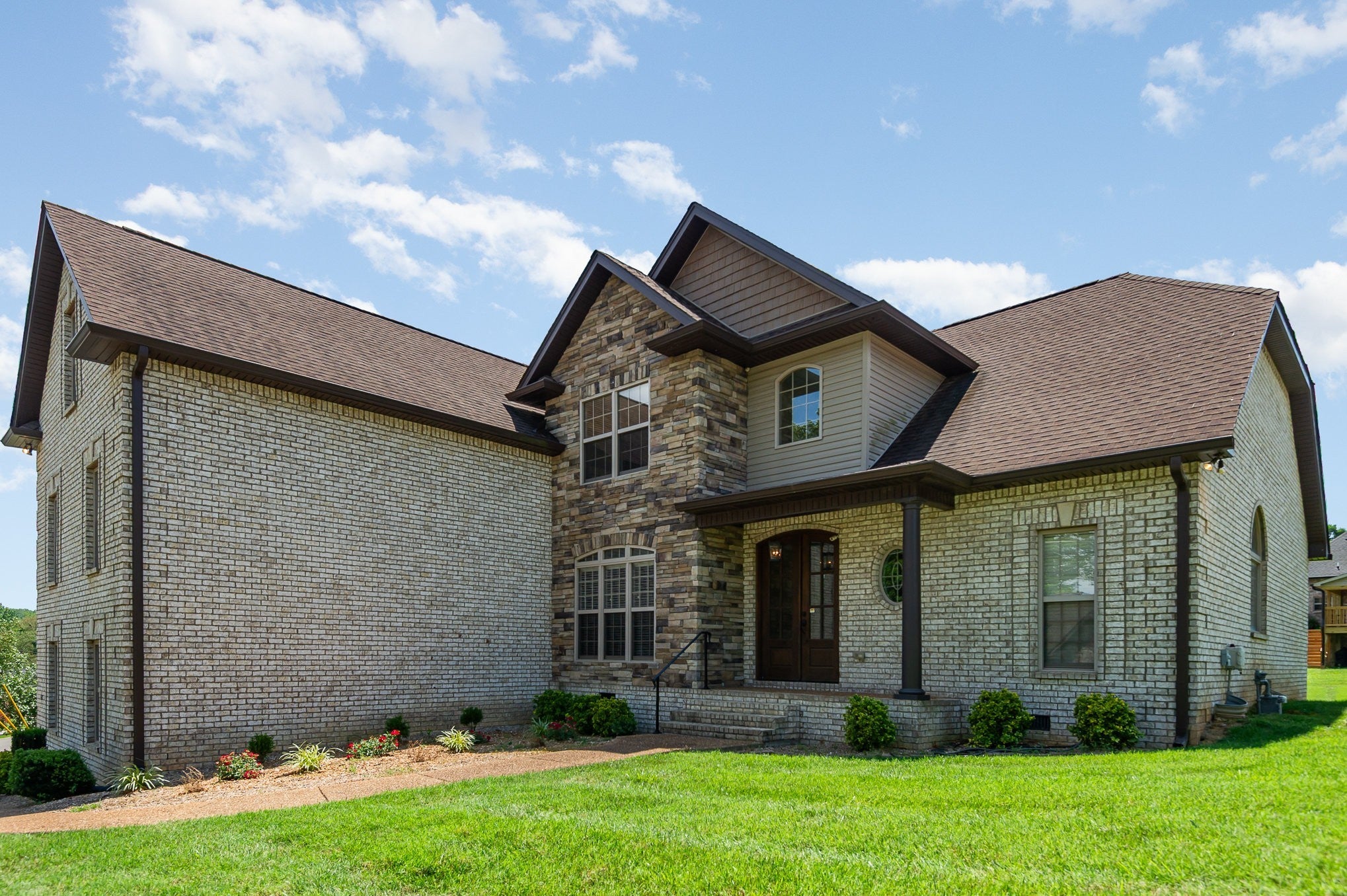 Photo of Listing #2927555