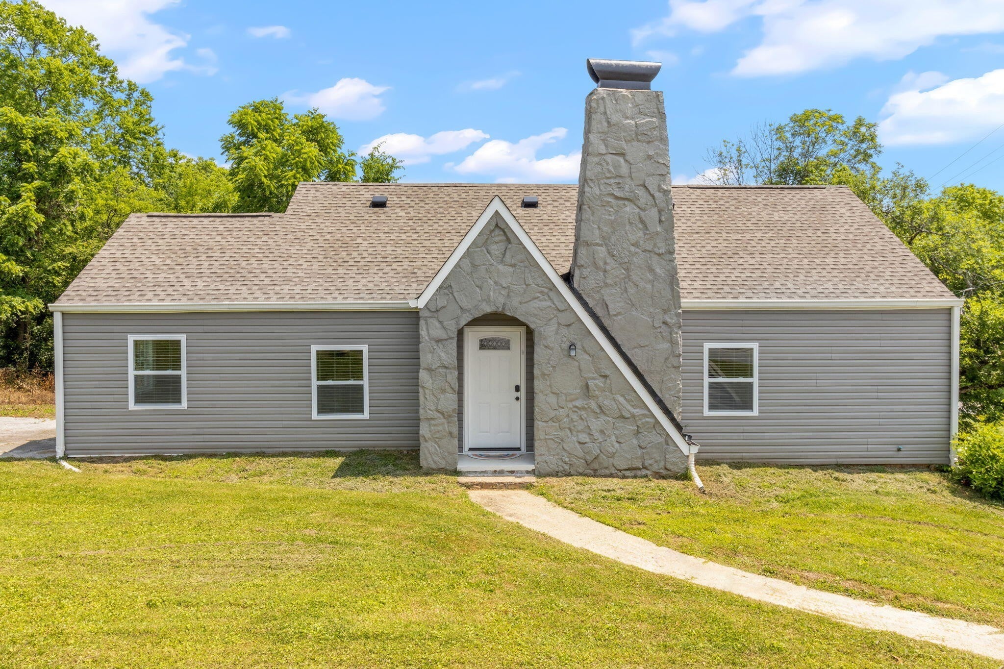 Photo of Listing #2927599