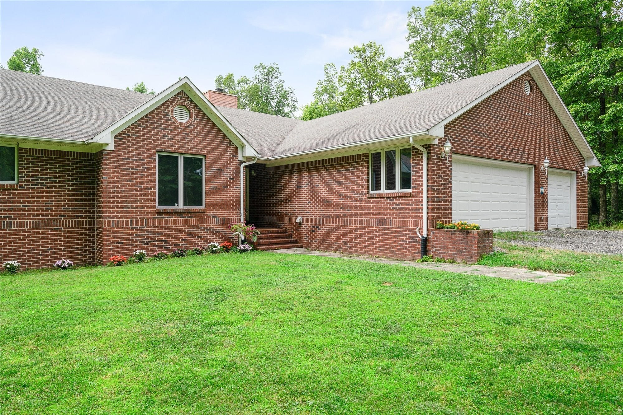 Photo of Listing #2927679