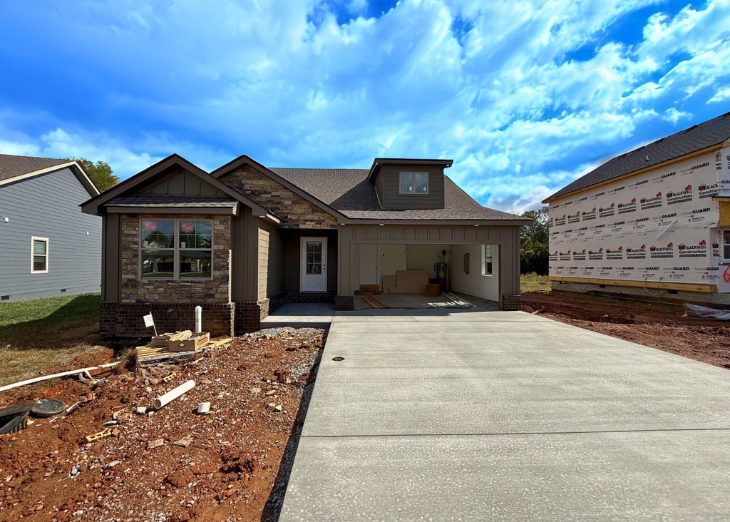 1620 Collins View Way, Clarksville