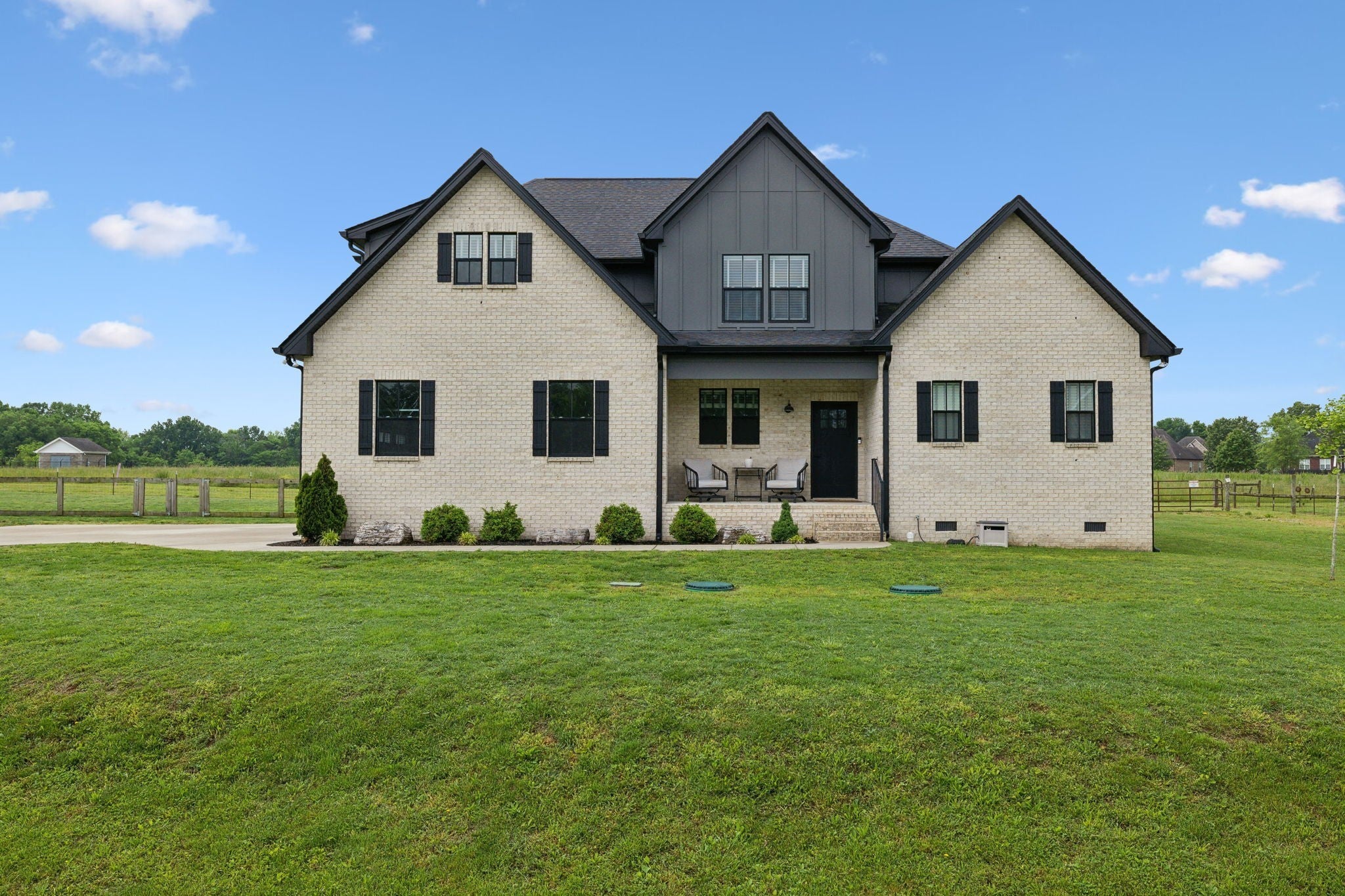Photo of Listing #2927801