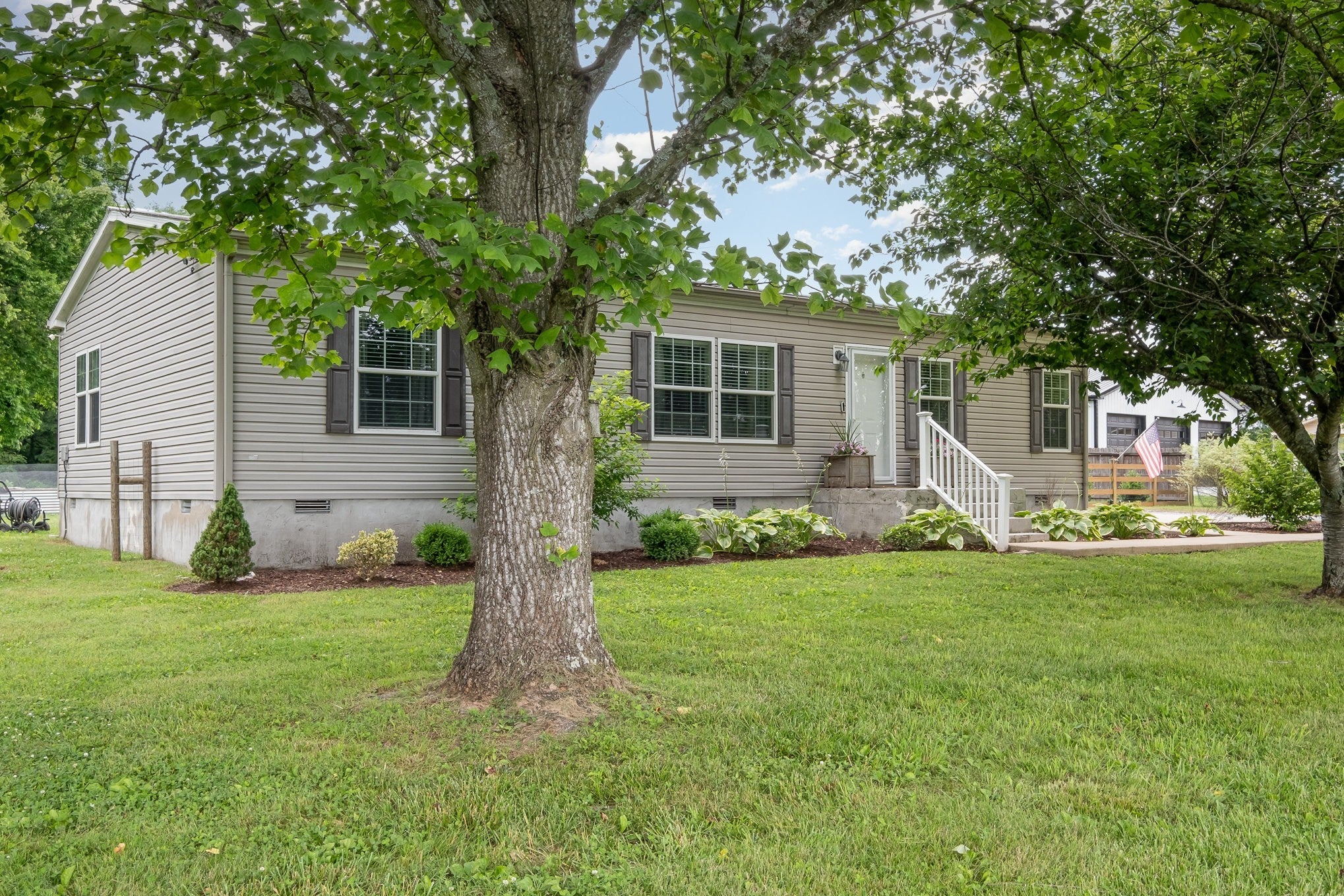 Photo of Listing #2927861