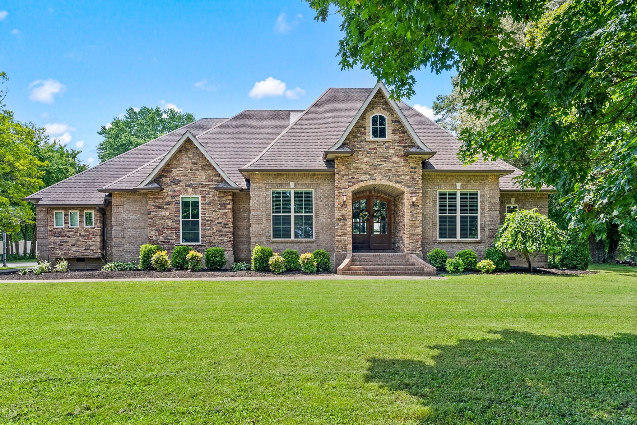 Photo of Listing #2927947