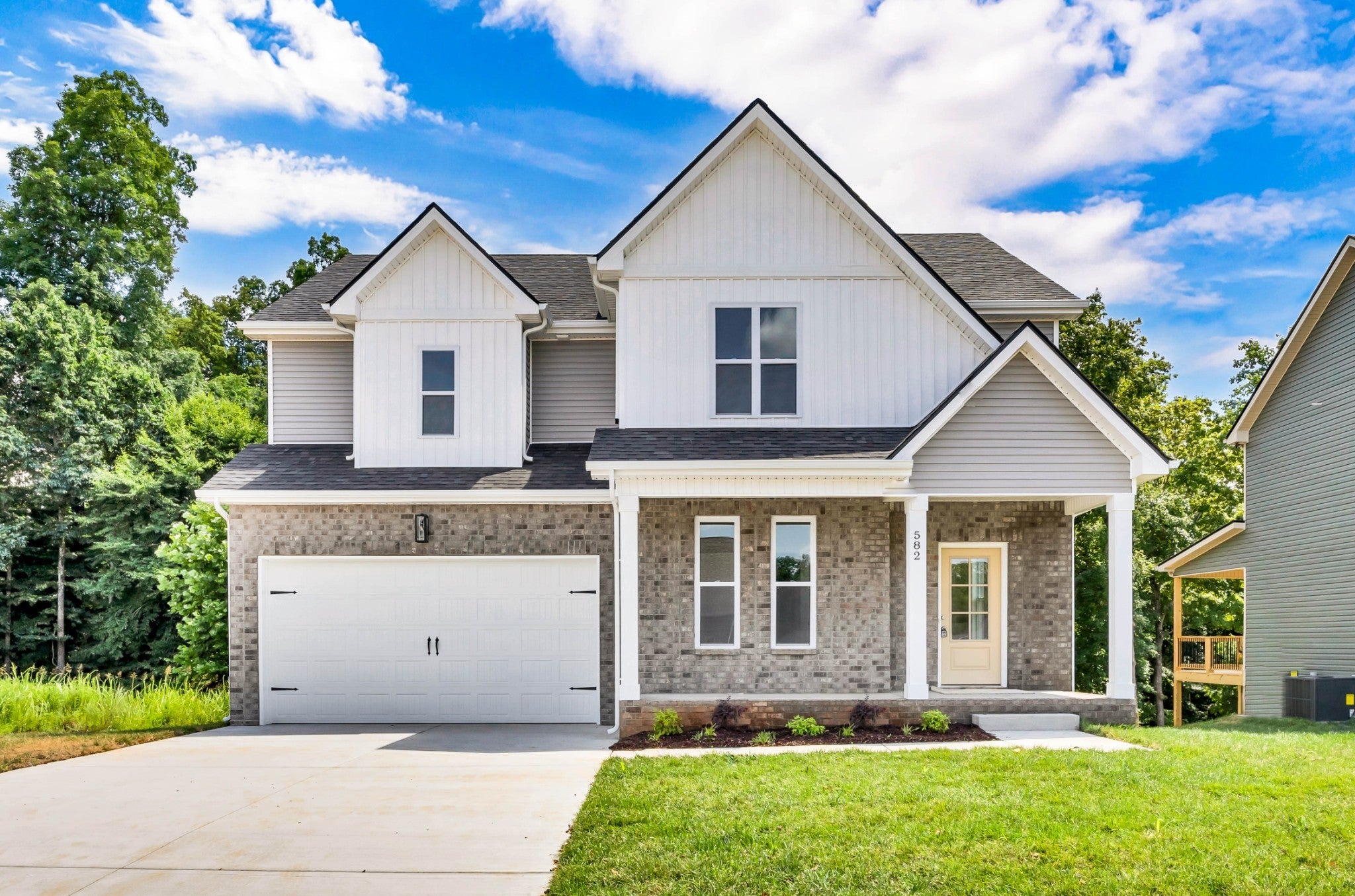 Photo of Listing #2927977