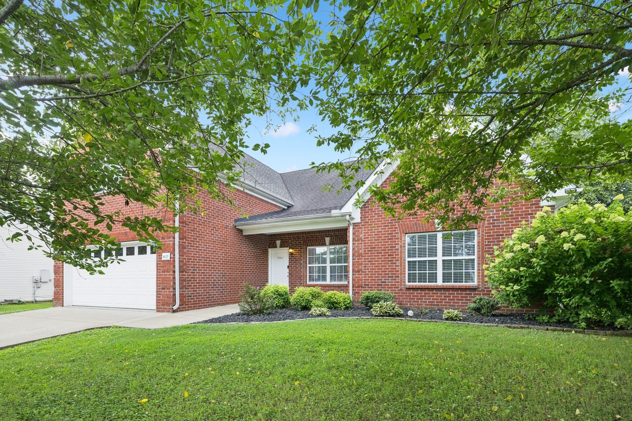 Photo of Listing #2928077