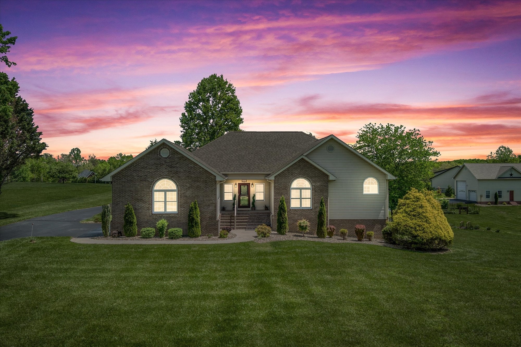 Photo of Listing #2928345