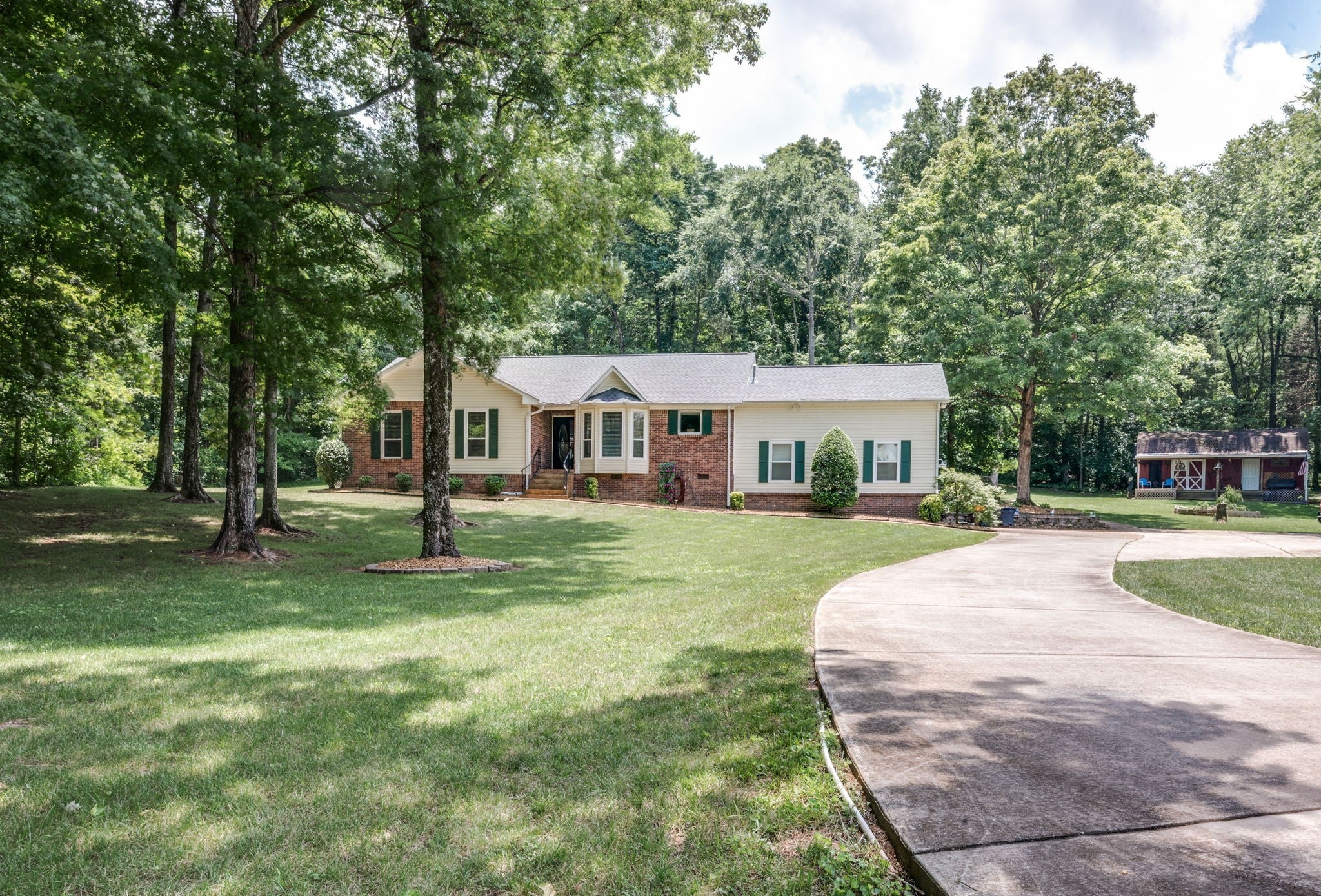 Photo of Listing #2928461
