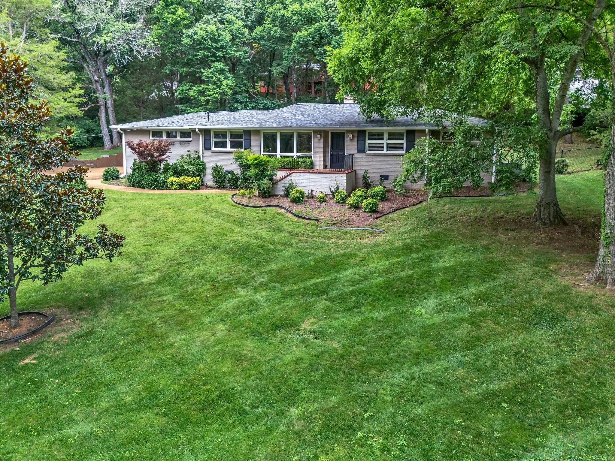 Photo of Listing #2928472