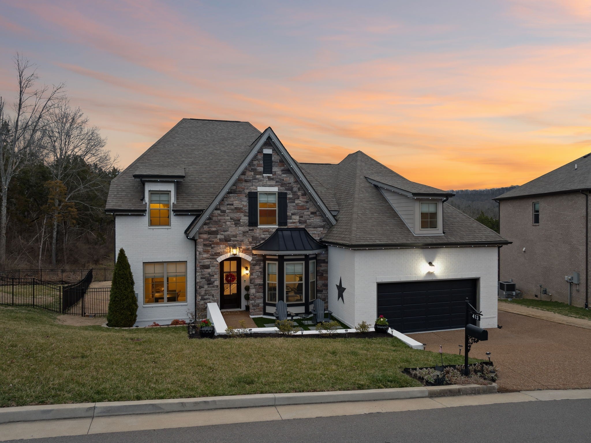 Photo of Listing #2928921