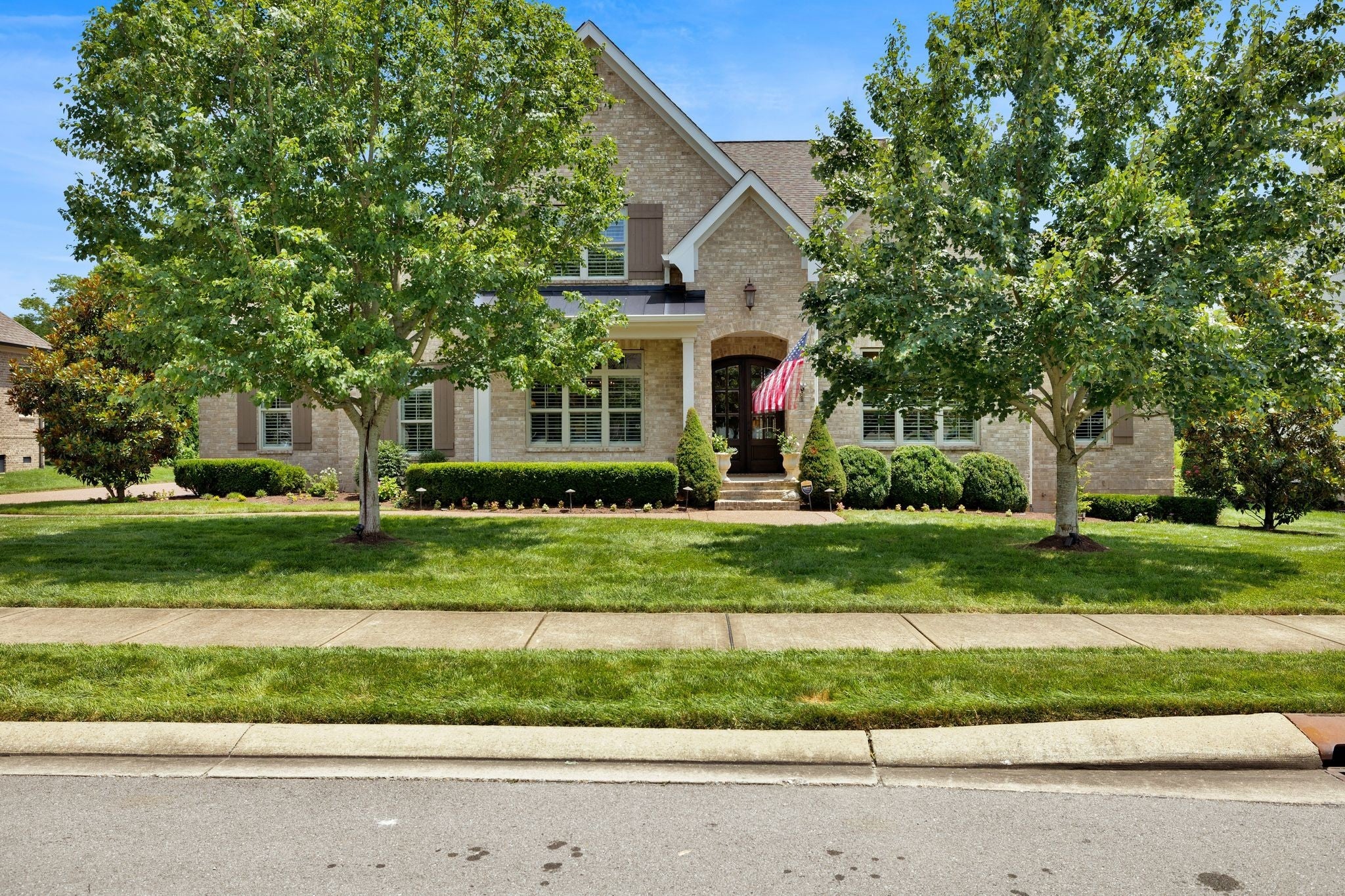 Photo of Listing #2929493