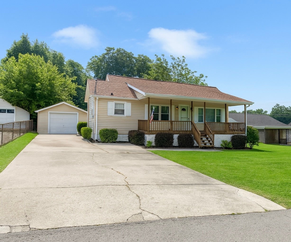 Photo of Listing #2929495