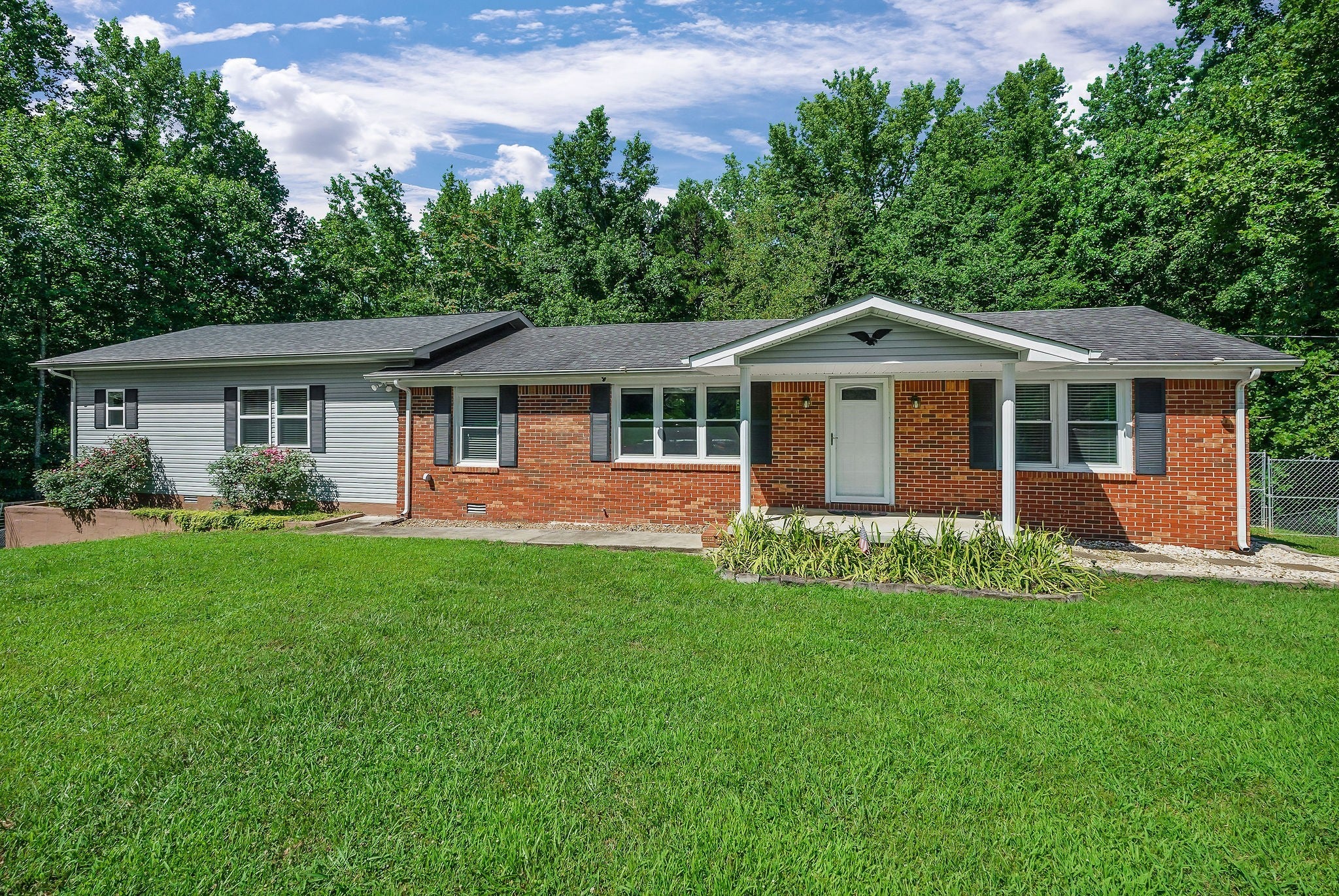 Photo of Listing #2929555