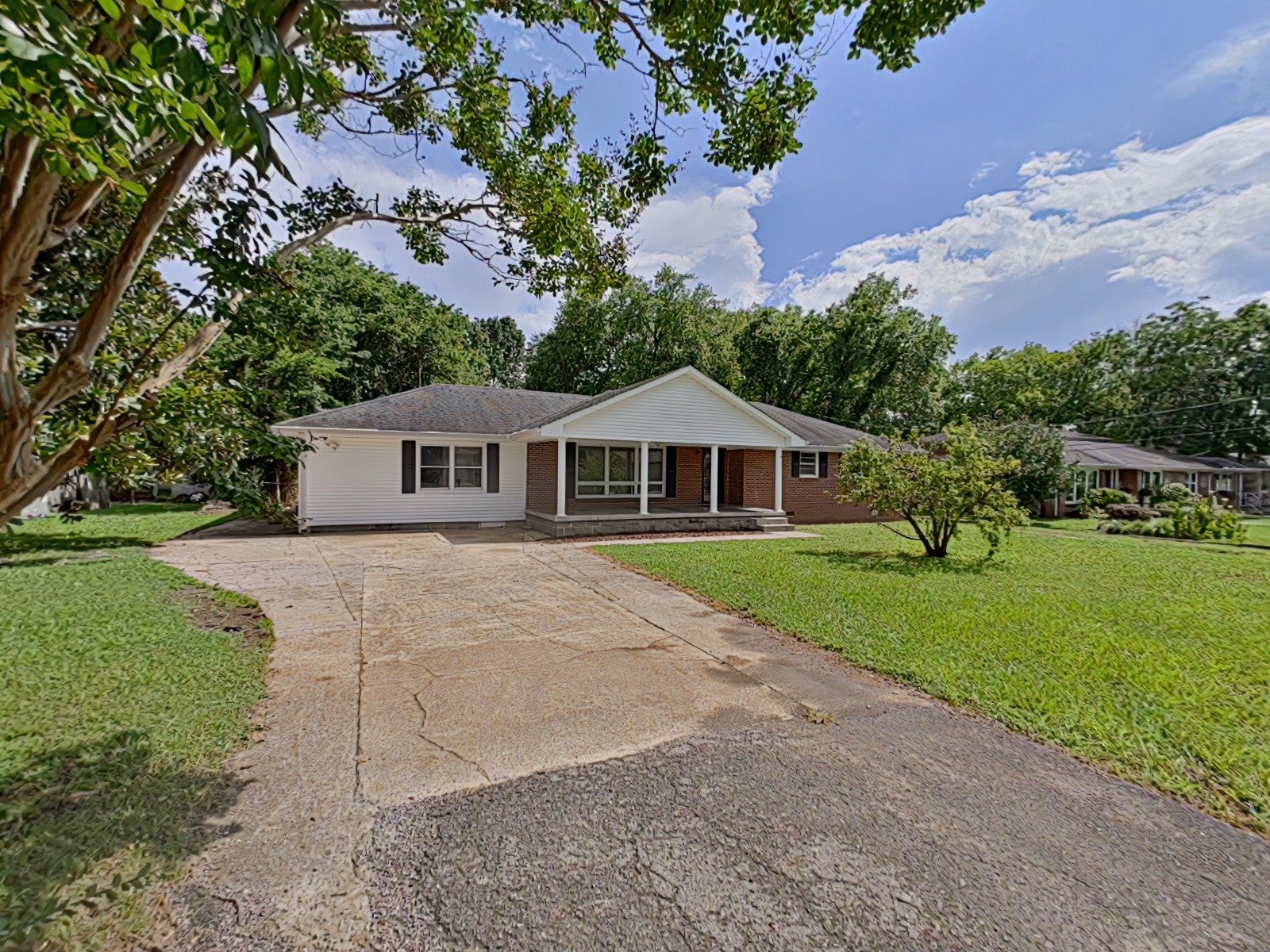 Photo of Listing #2929926
