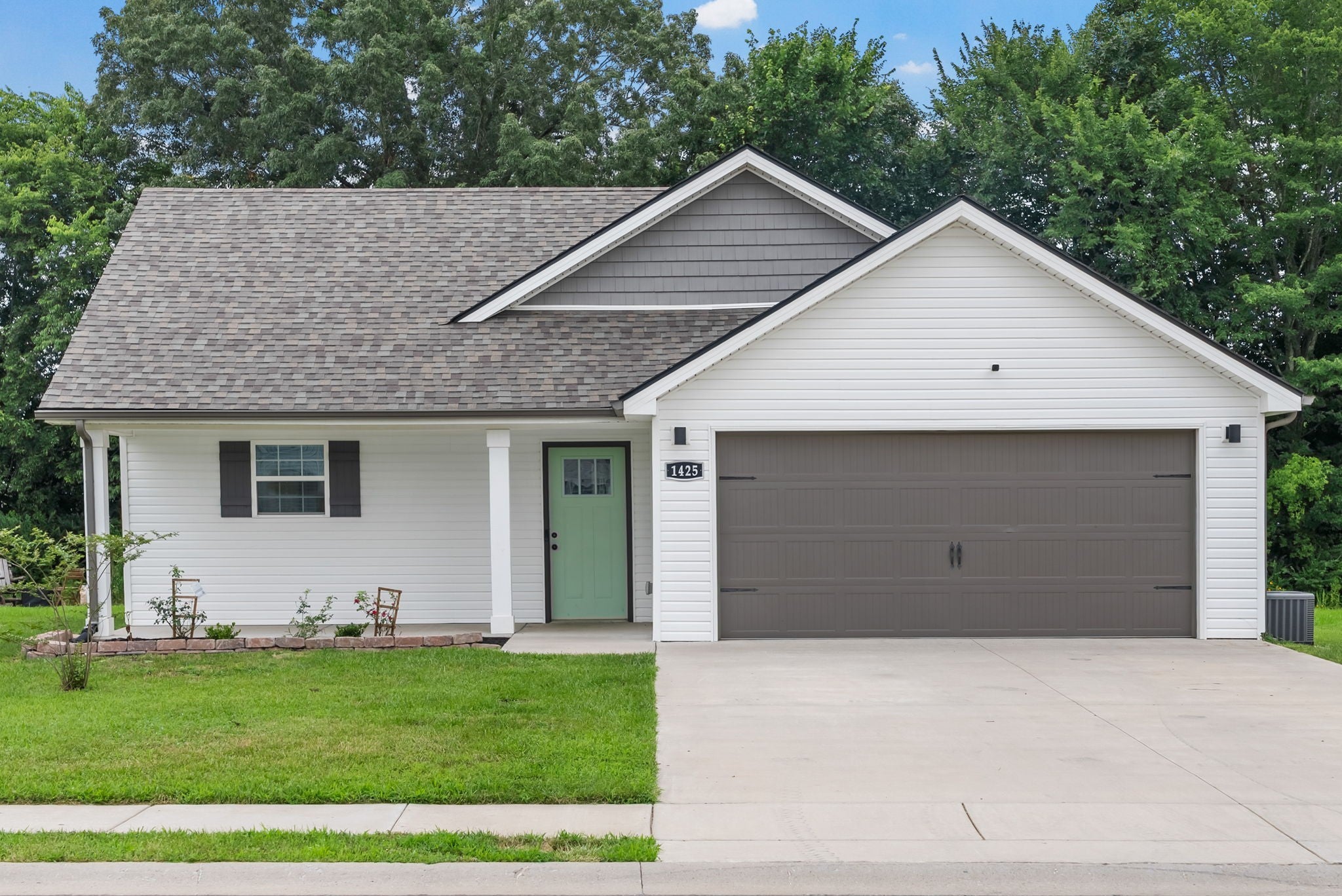 Photo of Listing #2930039