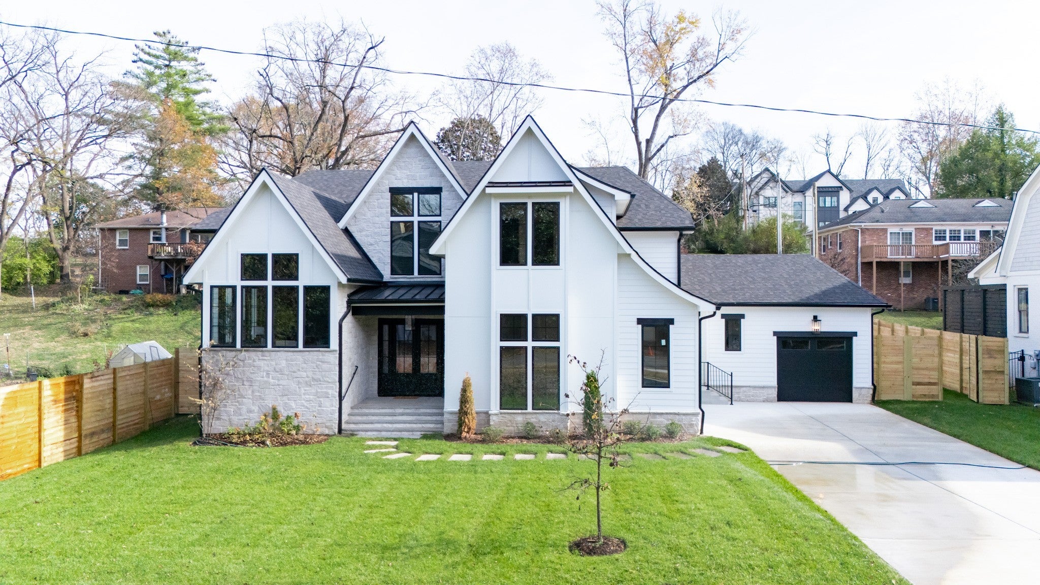 Photo of Listing #2930074