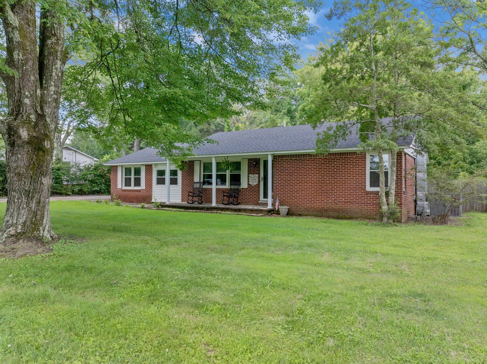 Photo of Listing #2930130