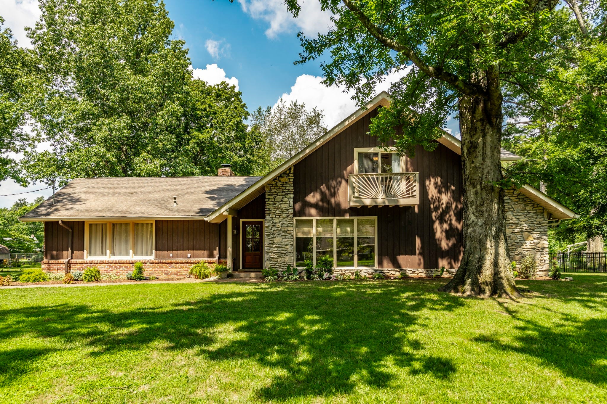Photo of Listing #2930225