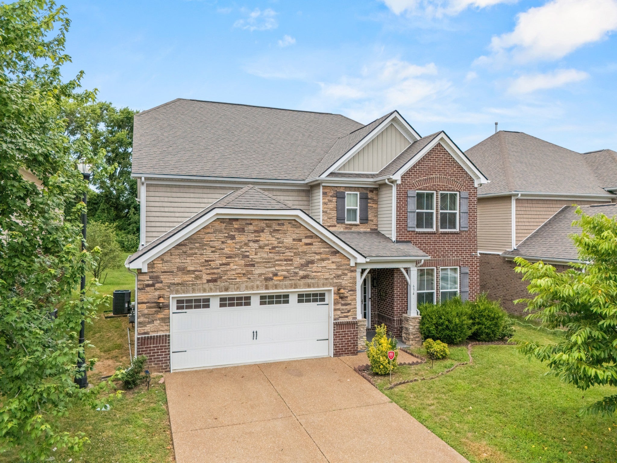 Photo of Listing #2931511
