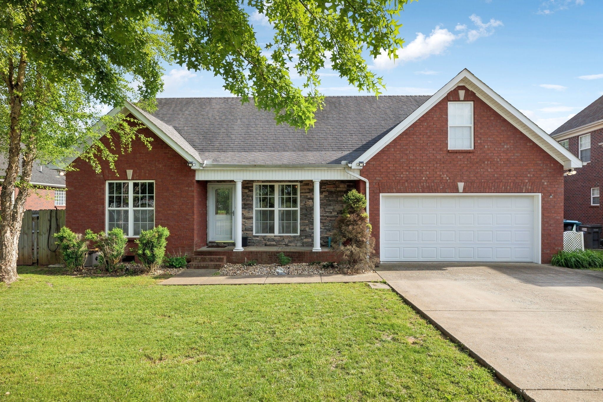 Photo of Listing #2931604