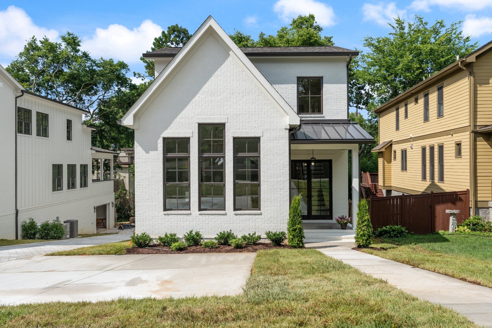 Photo of Listing #2932018
