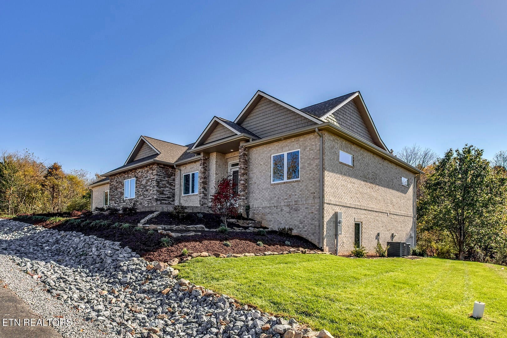 Photo of Listing #2932749