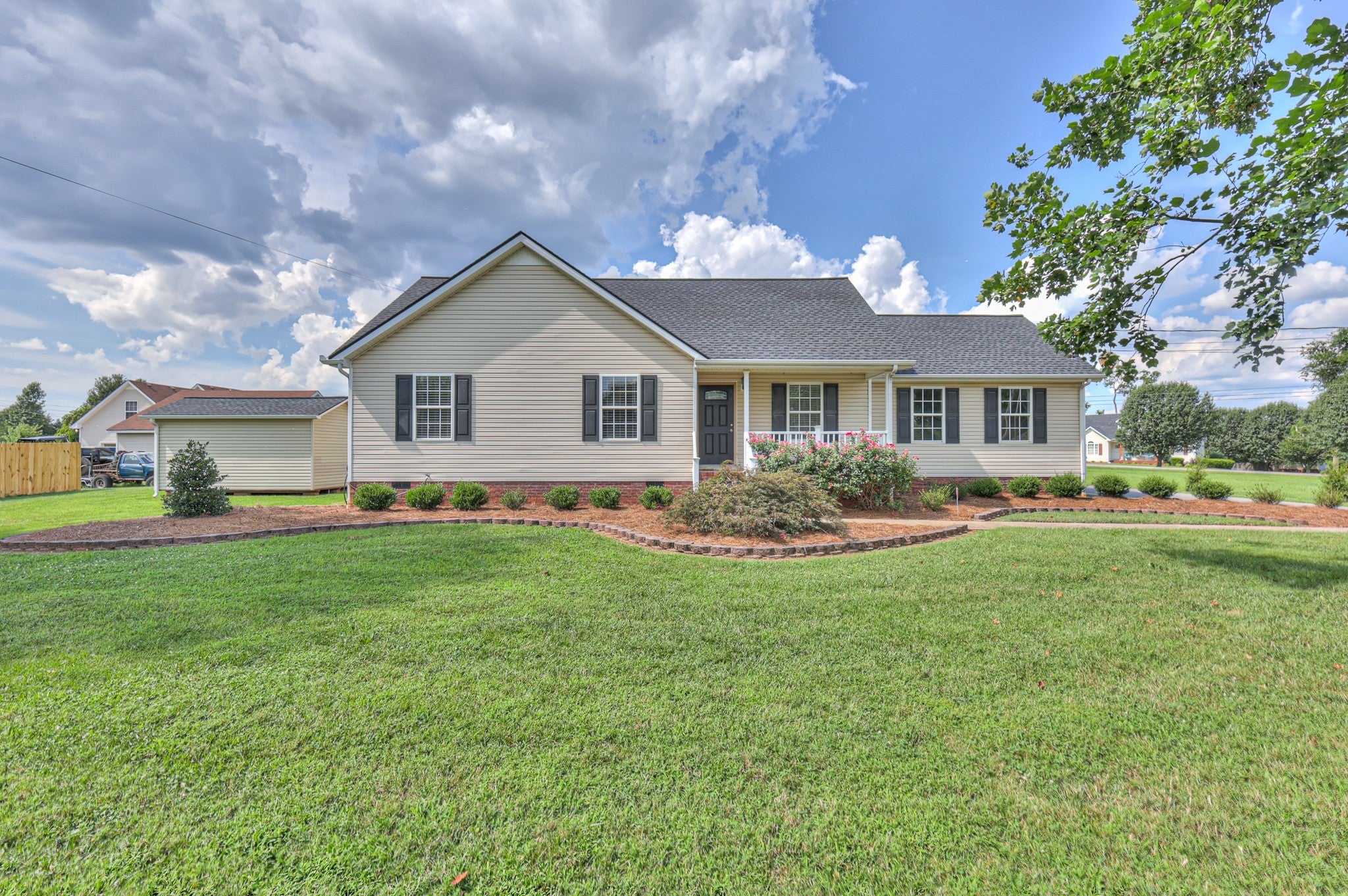 Photo of Listing #2936710