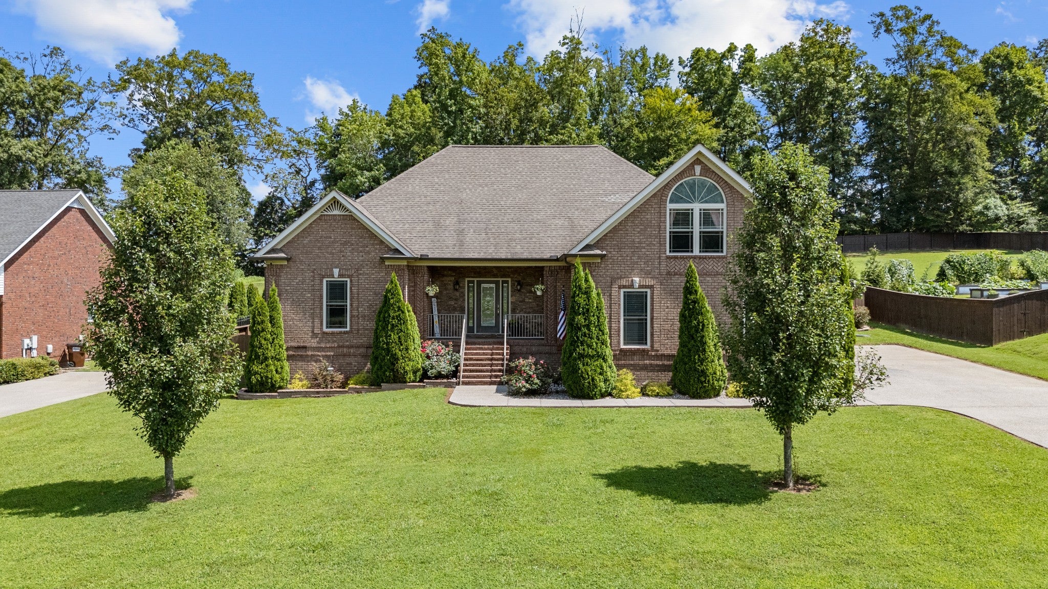 Photo of Listing #2936842