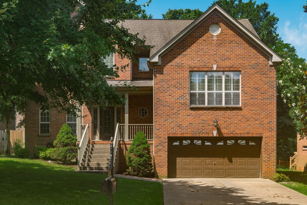 154 Coarsey Blvd, Hendersonville