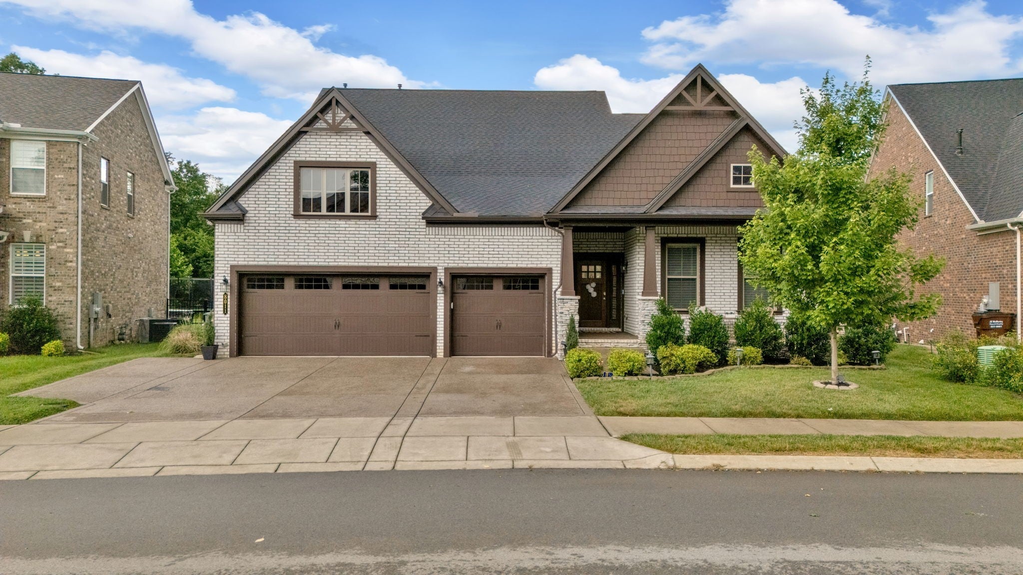 Photo of Listing #2936976