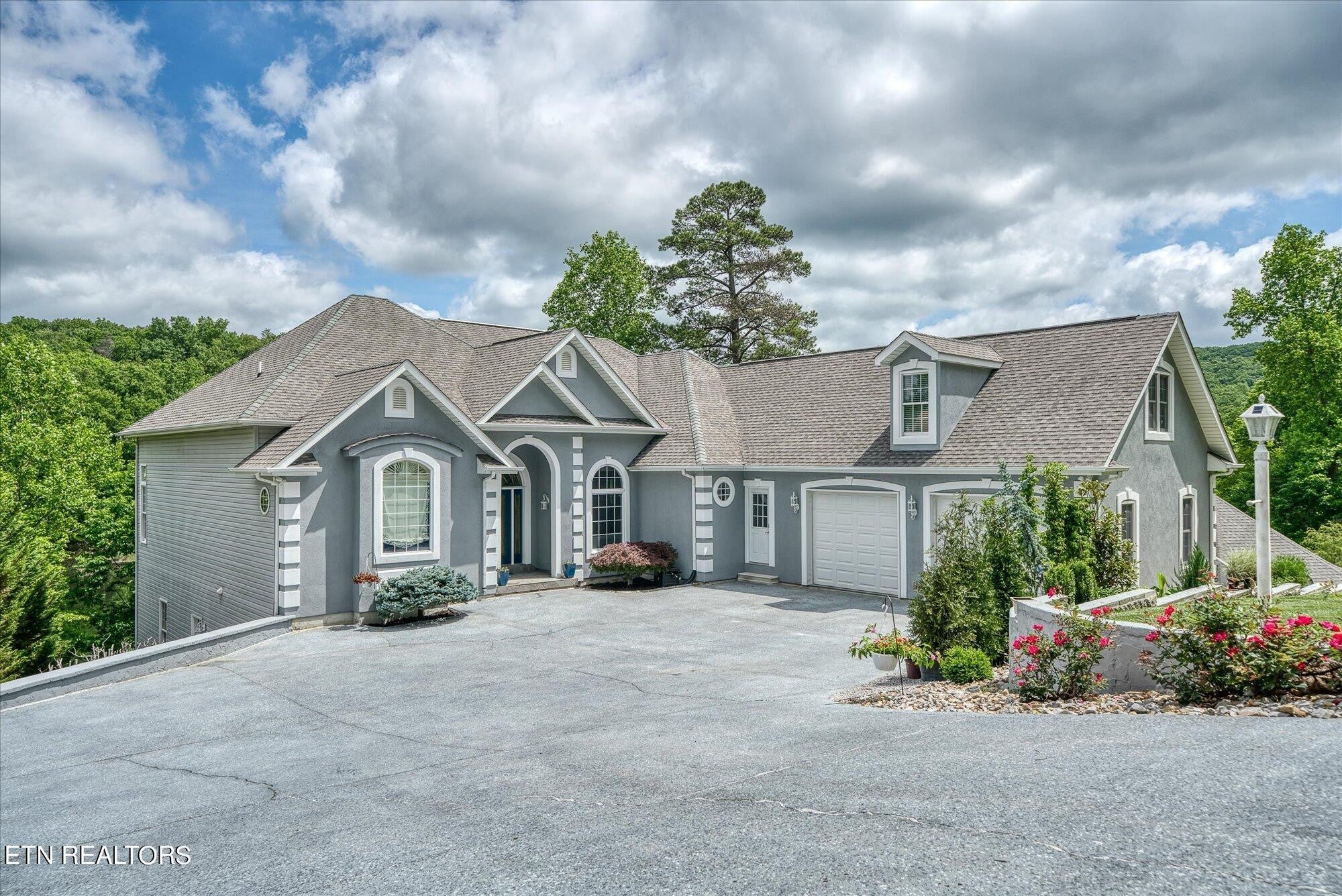 Photo of Listing #2937944