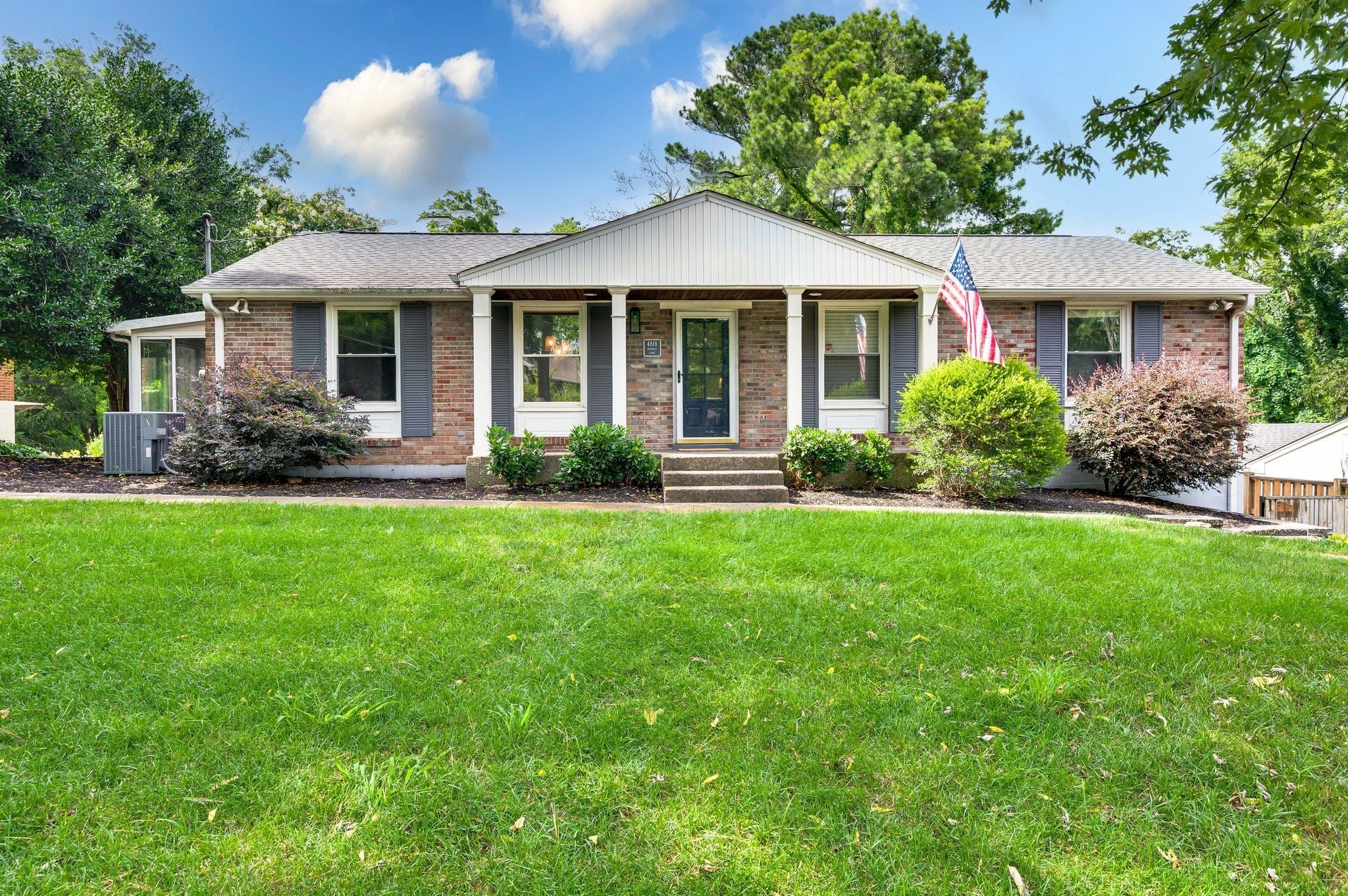 Photo of Listing #2938956