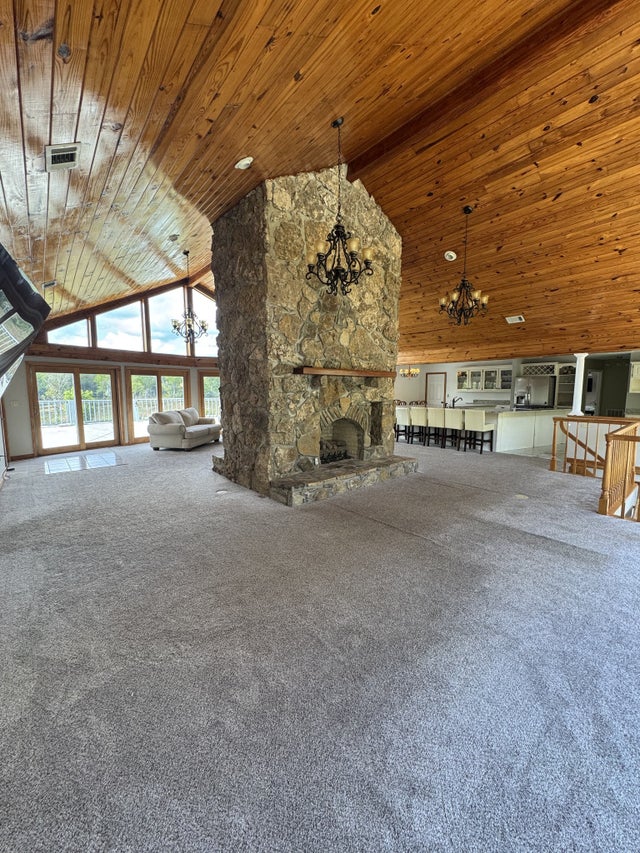 4655 Love Branch Rd, Hampshire