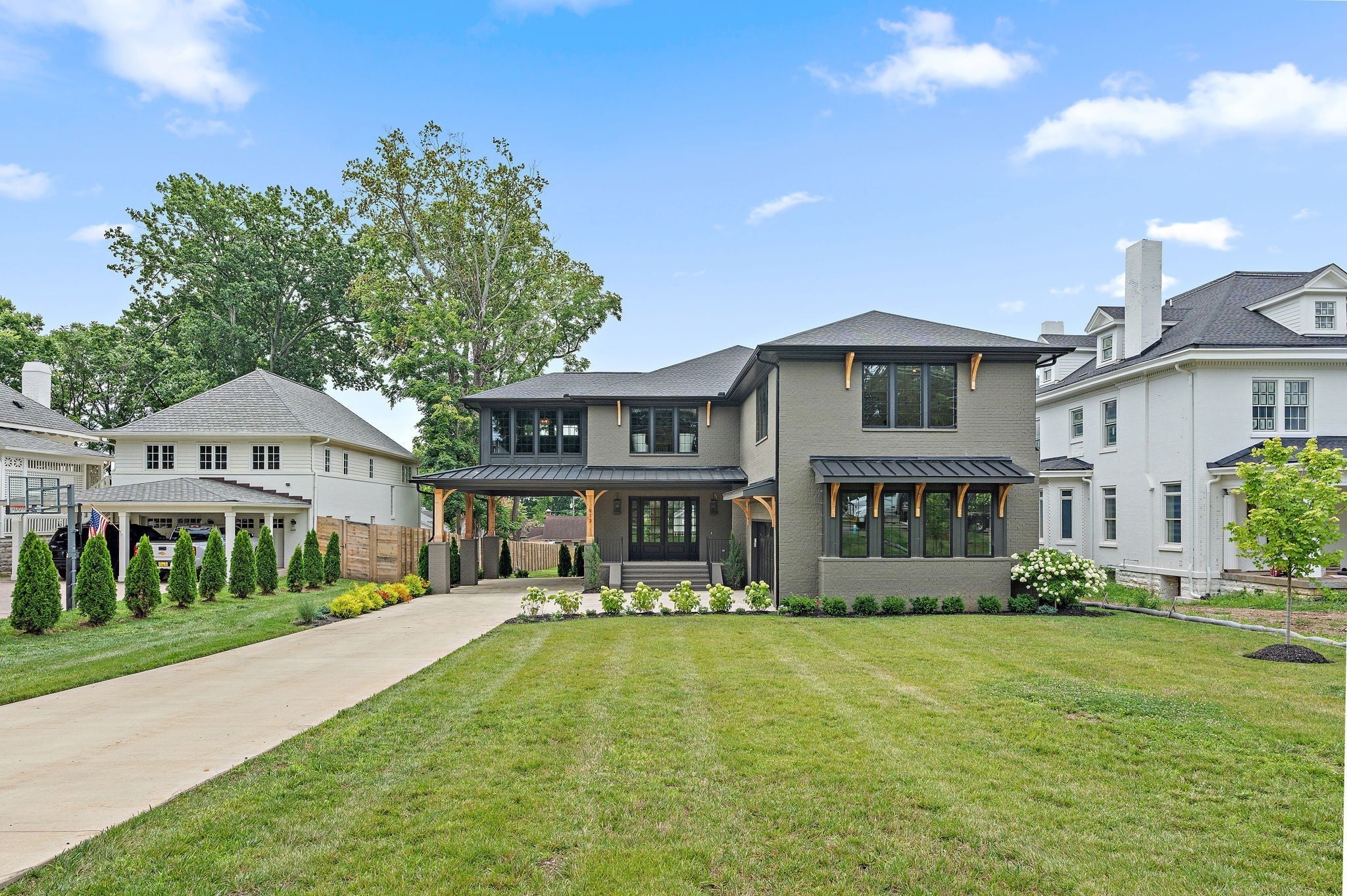 Photo of Listing #2939018