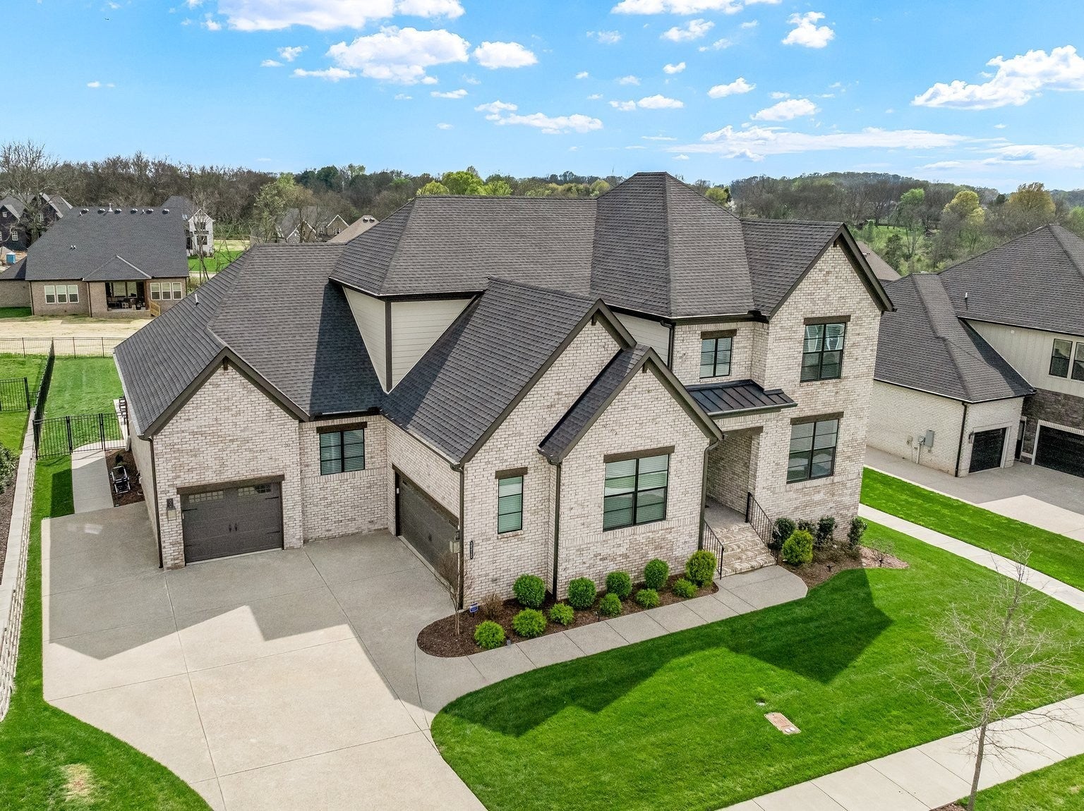 Photo of Listing #2939091