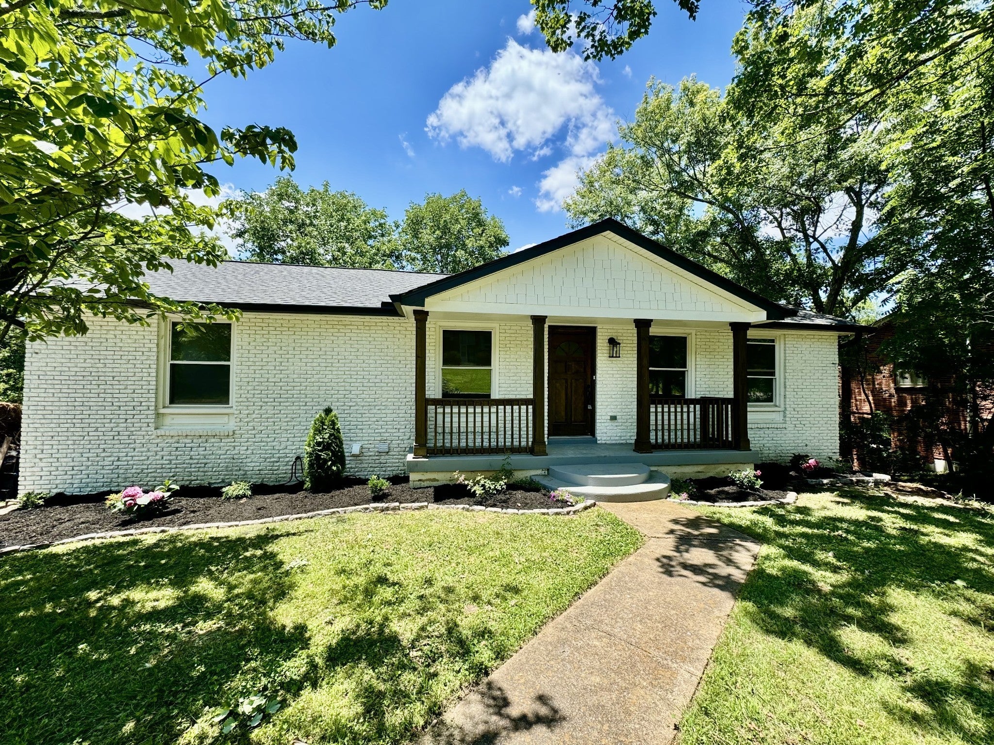 Photo of Listing #2940428