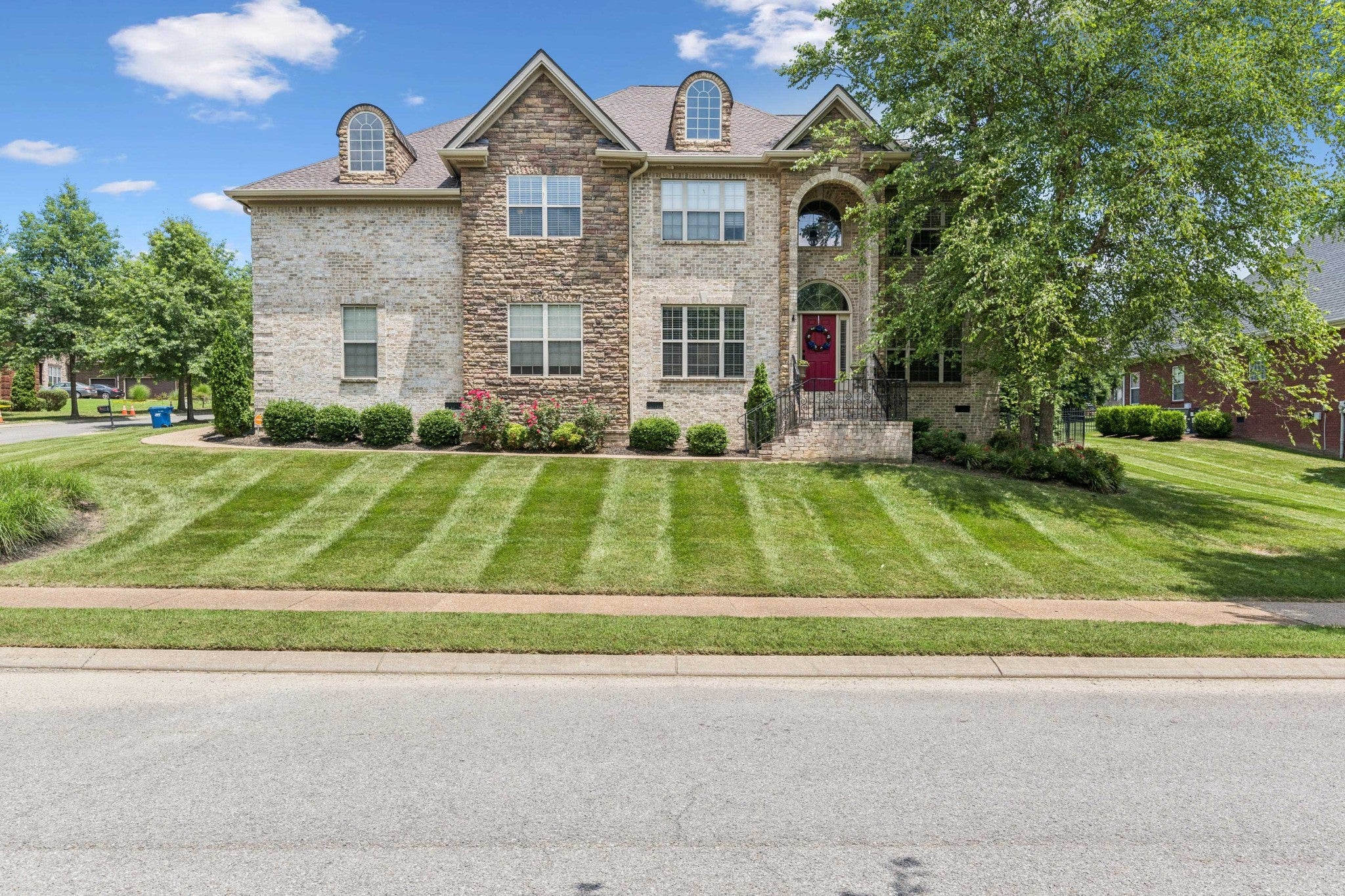 Photo of Listing #2940431