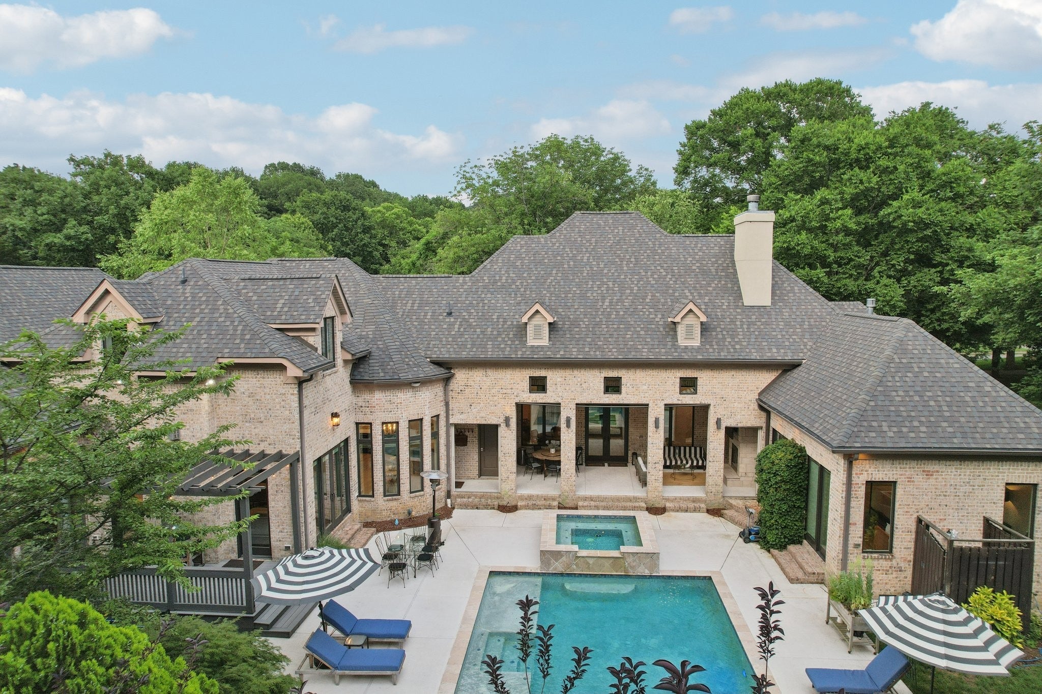 Photo of Listing #2940478