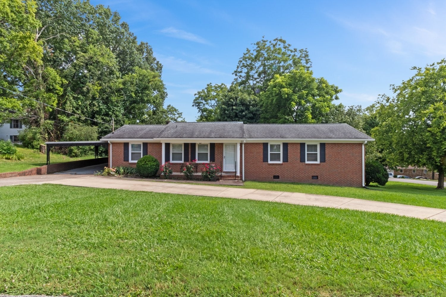 Photo of Listing #2940556
