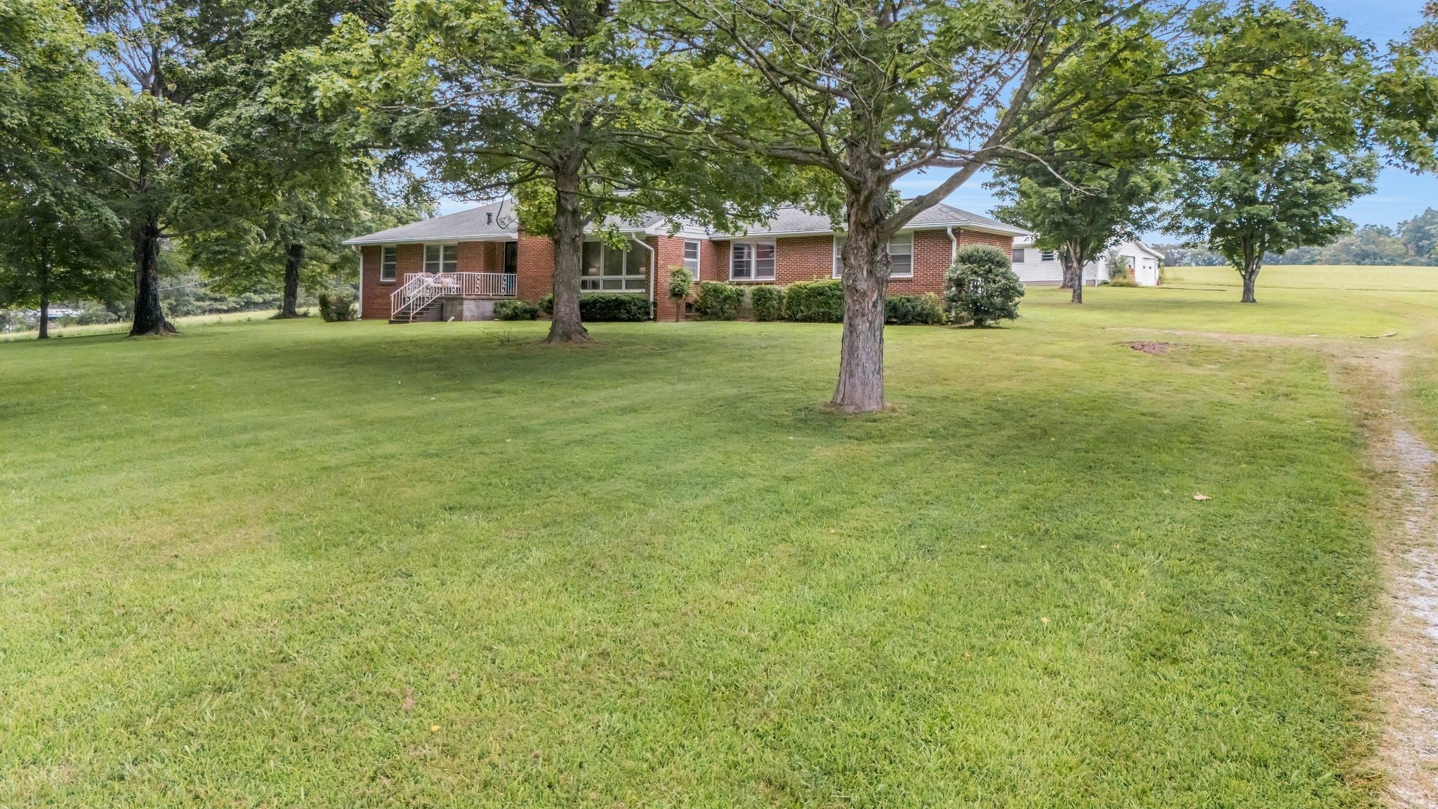 Photo of Listing #2940566