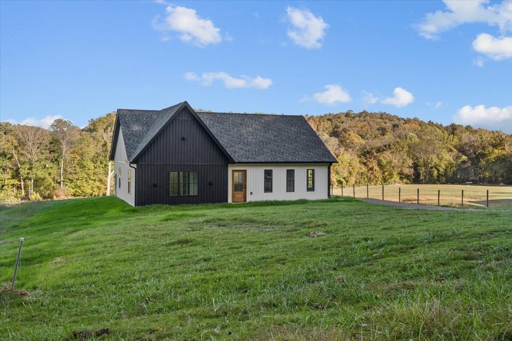 396 Buckeye Rd, Cumberland City