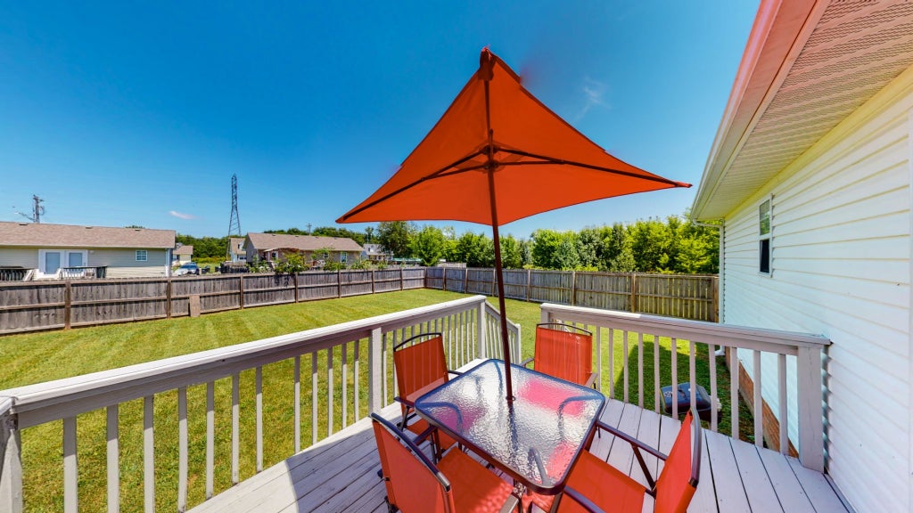 344 Pioneer Dr, Oak Grove