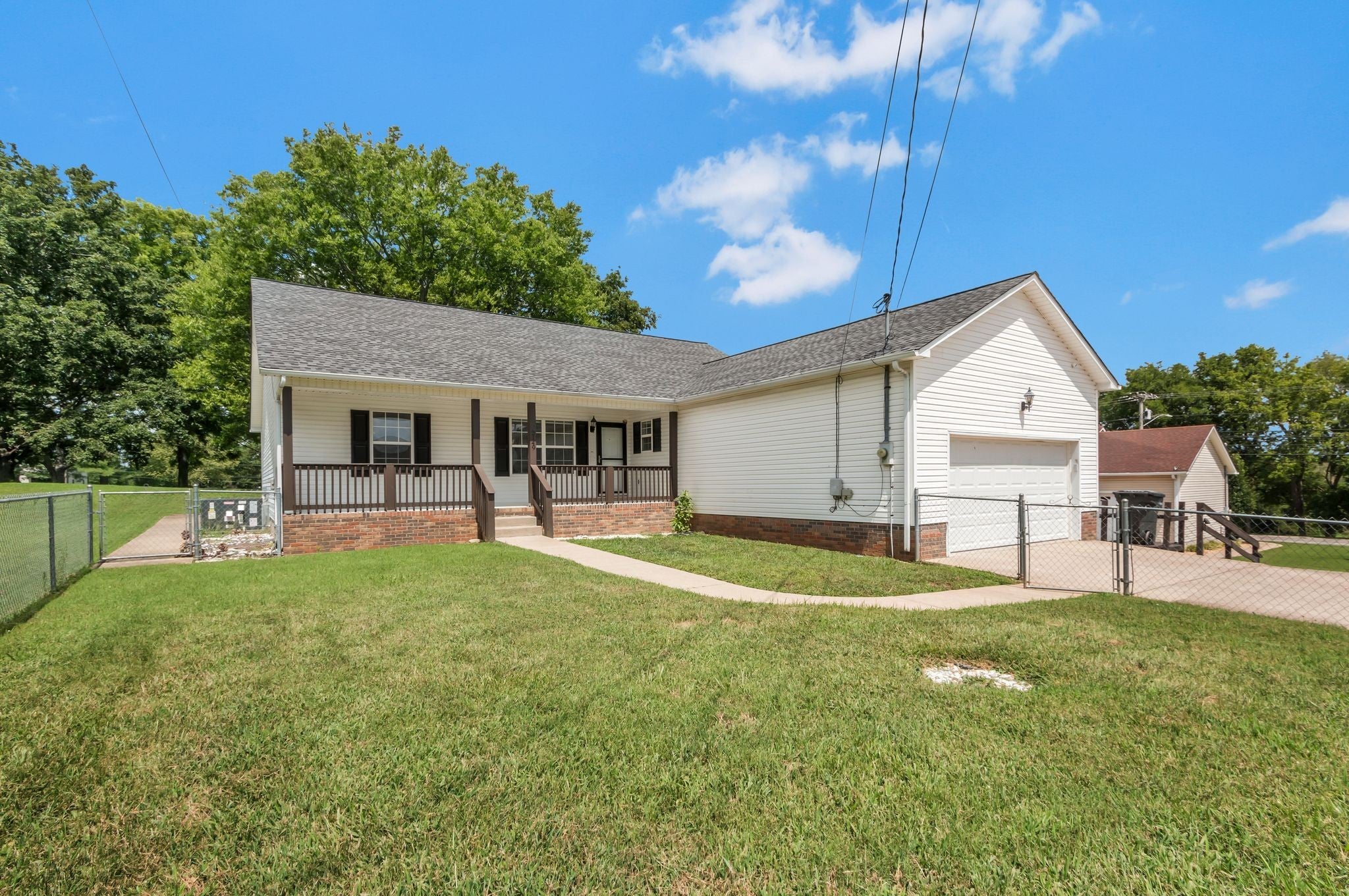 Photo of Listing #2941106
