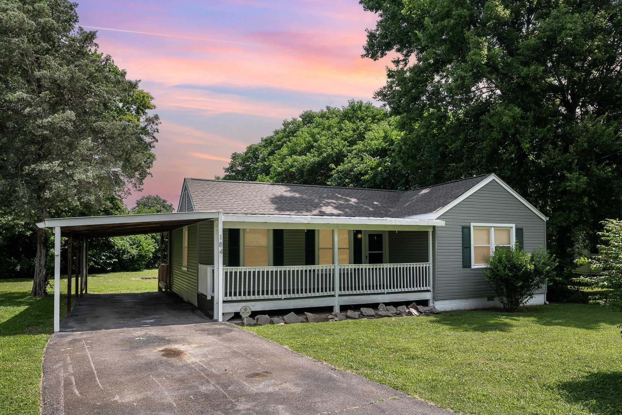Photo of Listing #2941452