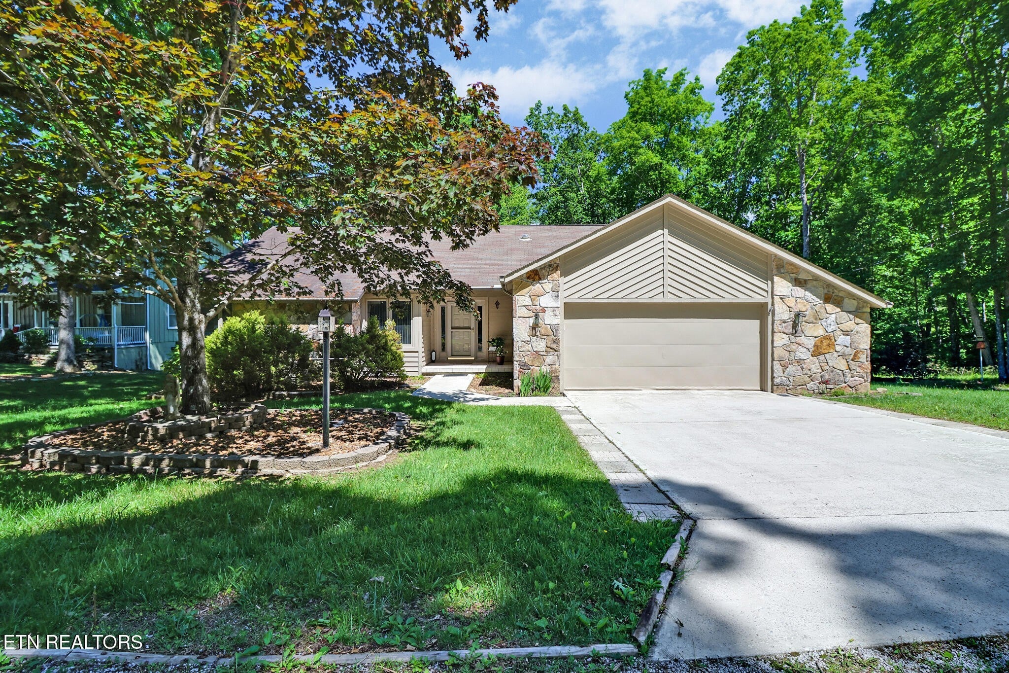 Photo of Listing #2941544