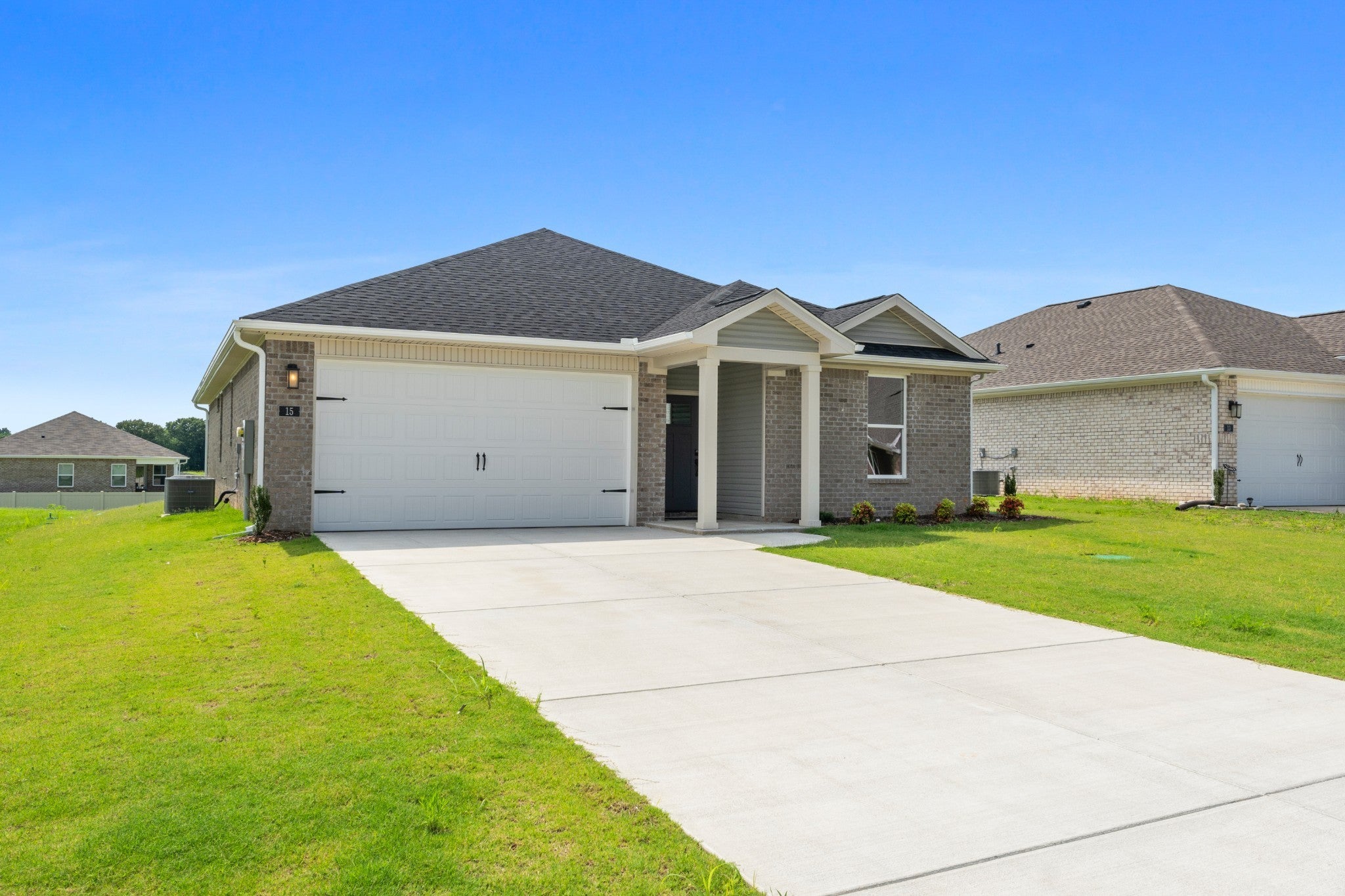 Photo of Listing #2941603