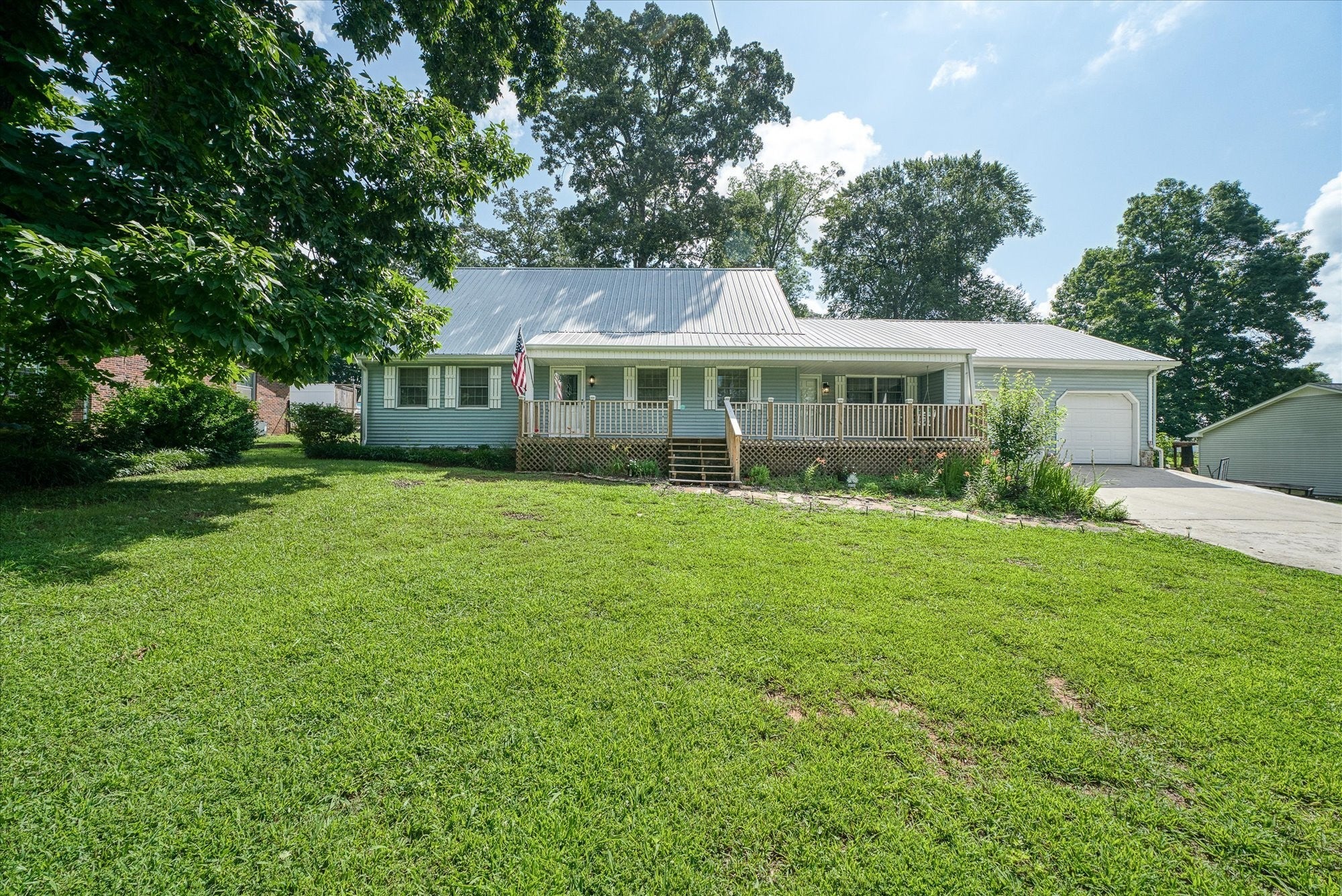 Photo of Listing #2941856