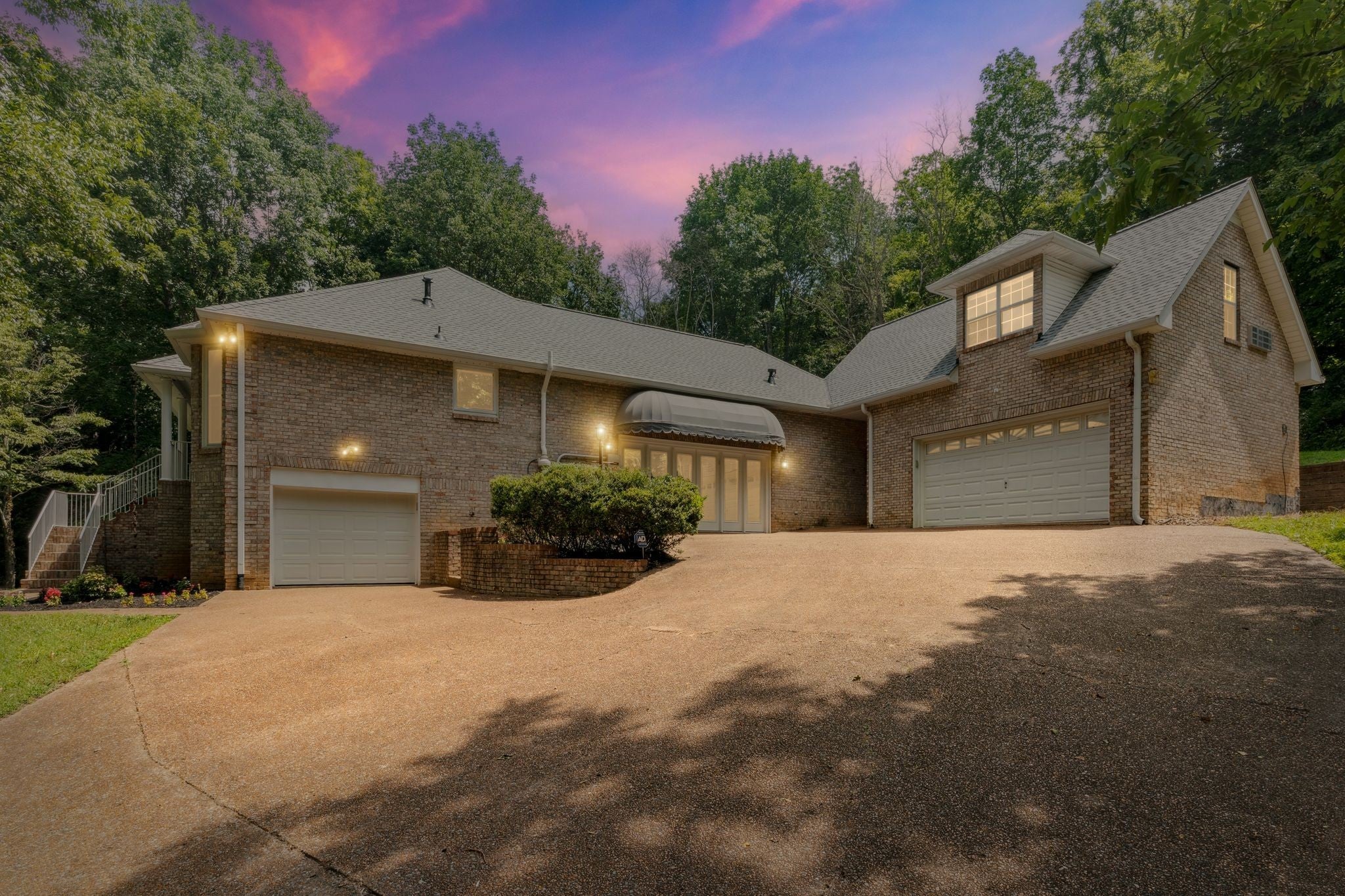 Photo of Listing #2942602